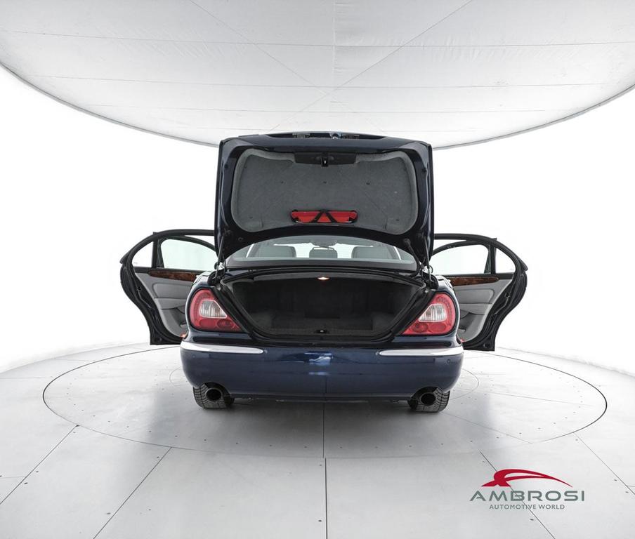 Jaguar XJ 2.7d V6 Executive