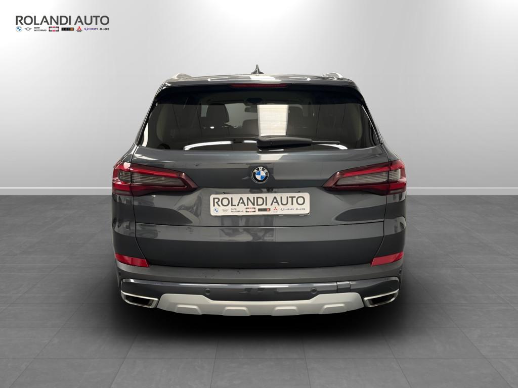 BMW X5 xdrive40d mhev 48V xLine auto