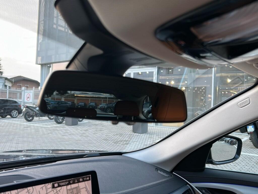 BMW Serie 5 520d Touring mhev 48V xdrive Luxury auto