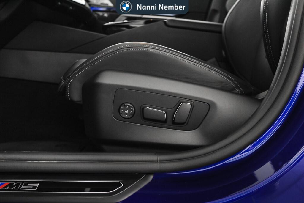 BMW M5 4.4 727cv auto