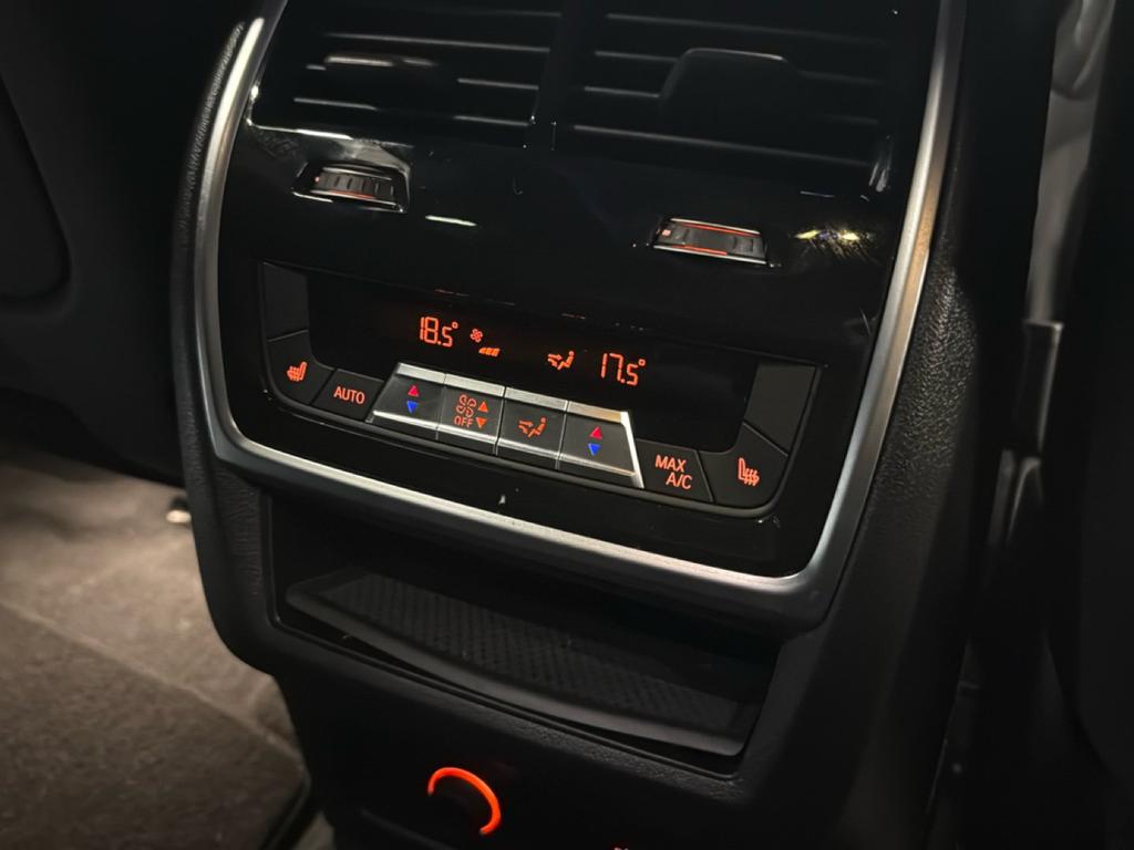 BMW XM 4.4 steptronic