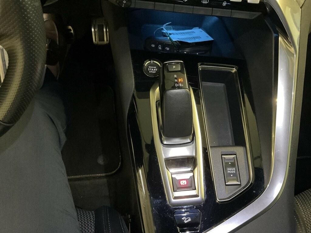 Peugeot 3008 1.6 hybrid4 GT Pack 300cv e-eat8