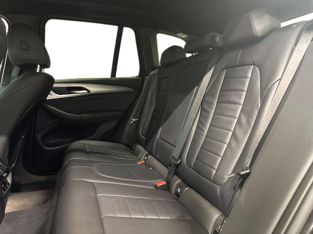 BMW X3 xdrive20d mhev 48V auto