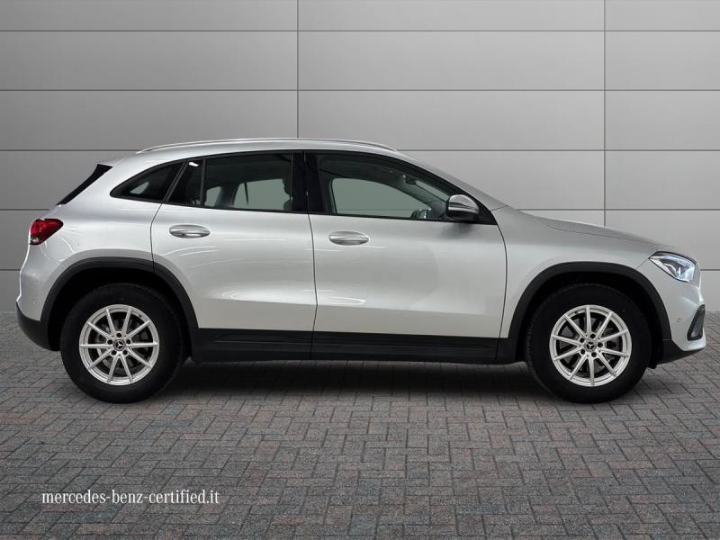 Mercedes GLA 200 d Business Extra auto