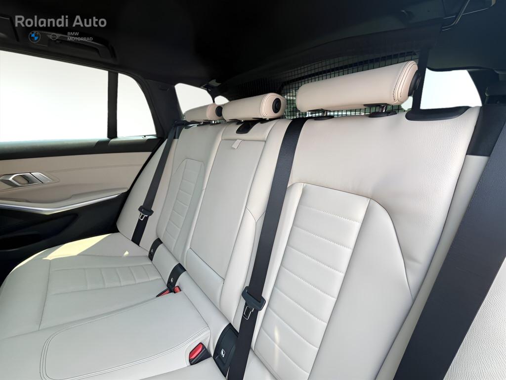 BMW Serie 3 320d Touring mhev 48V xdrive Msport auto