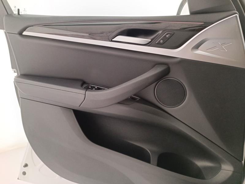 BMW X3 xdrive20d mhev 48V auto