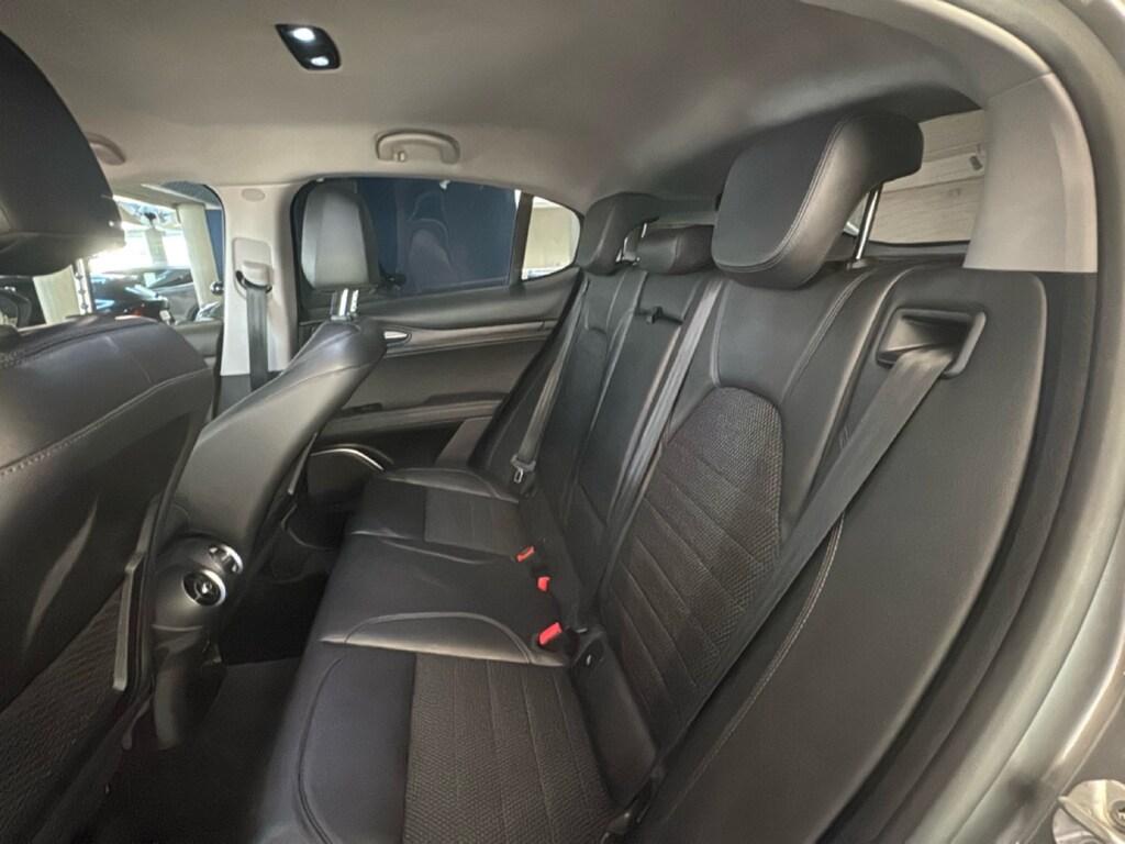 Alfa Romeo Stelvio 2.2 t Executive Q4 210cv auto