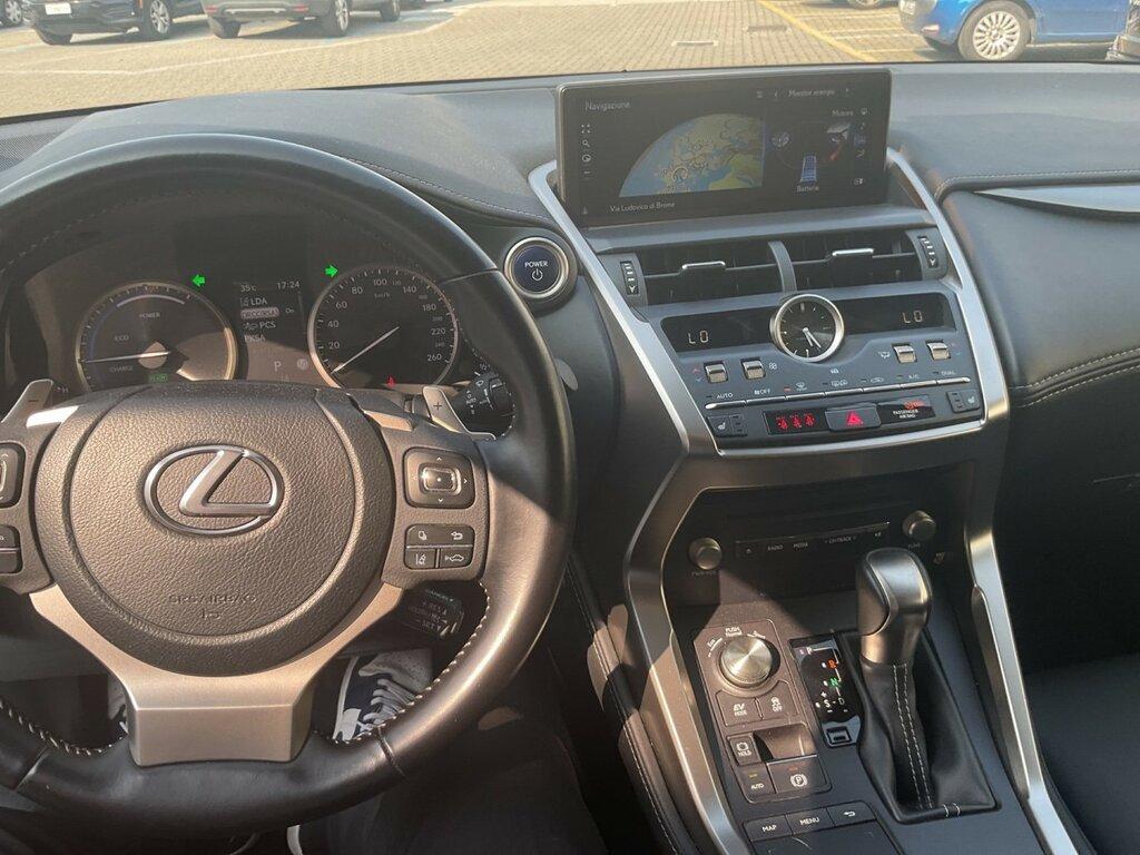Lexus NX 300 h 2.5 Premium 4wd cvt