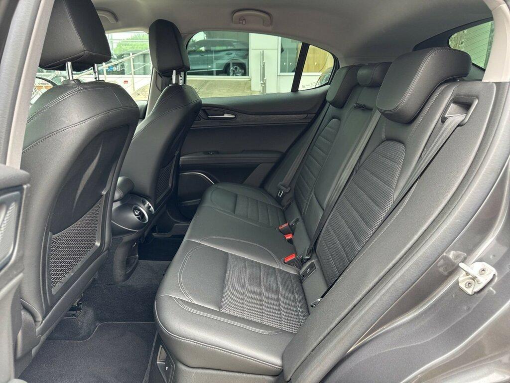 Alfa Romeo Stelvio 2.2 t Sport Tech Q4 190cv auto