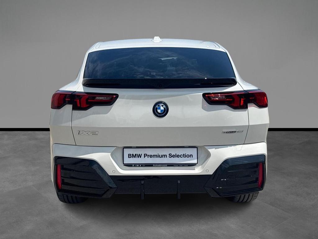 BMW iX2 edrive 20 MSport