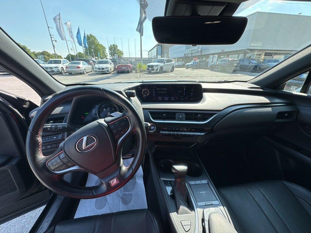 Lexus UX 250h Midnight 2wd cvt