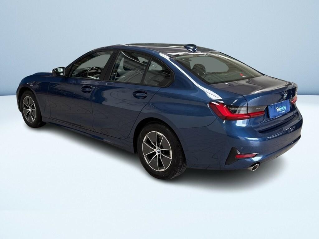 BMW Serie 3 318d mhev 48V auto