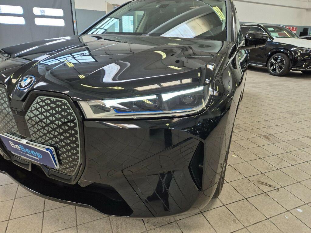 BMW iX xdrive50 pacchetto sportivo