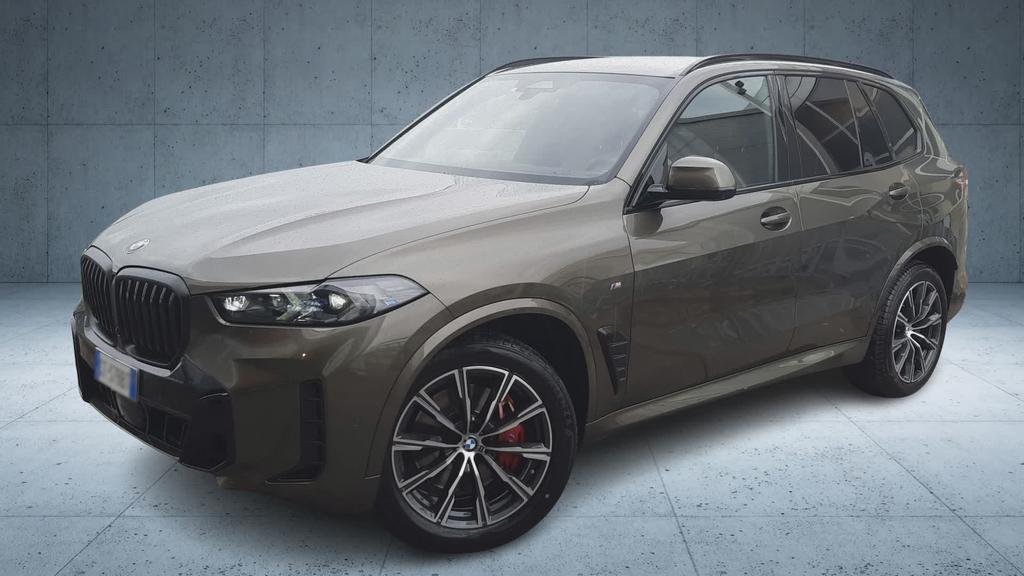 BMW X5 xdrive30d mhev 48V xLine auto