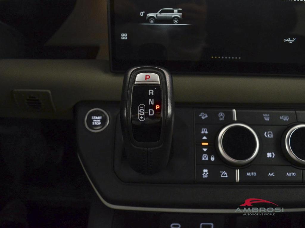 Land Rover Defender 110 3.0d i6 mhev SE awd 200cv auto