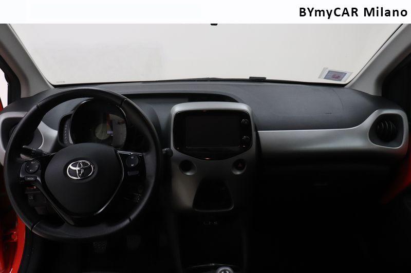 Toyota Aygo 1.0 x-play 3p