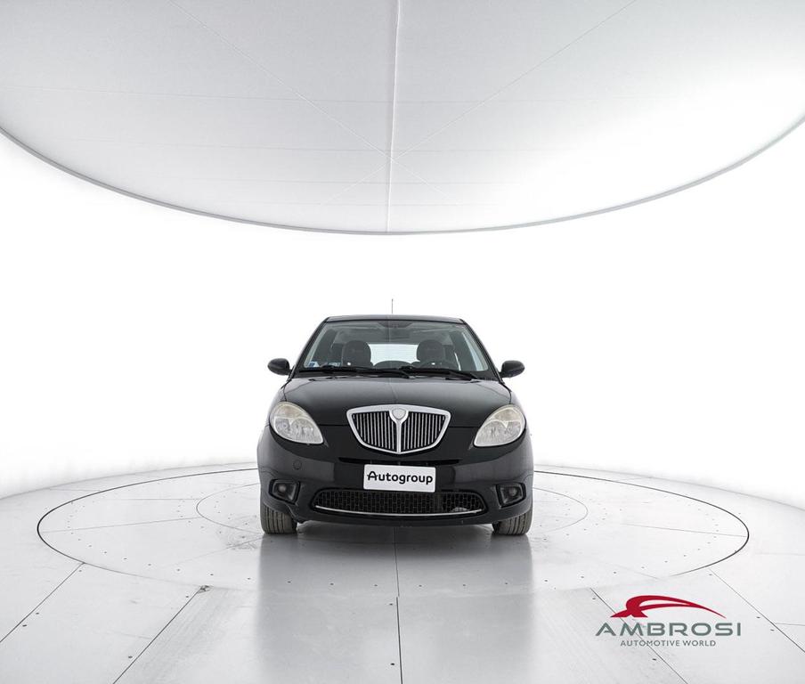 Lancia Ypsilon 1.3 mjt 16v Oro Giallo 90cv