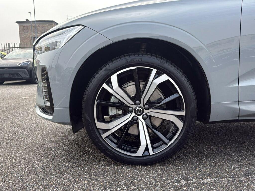 Volvo XC60 2.0 b4 Ultimate Dark awd auto