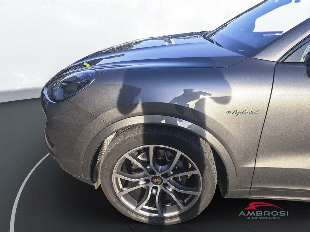 Porsche Cayenne 3.0 e-hybrid tiptronic