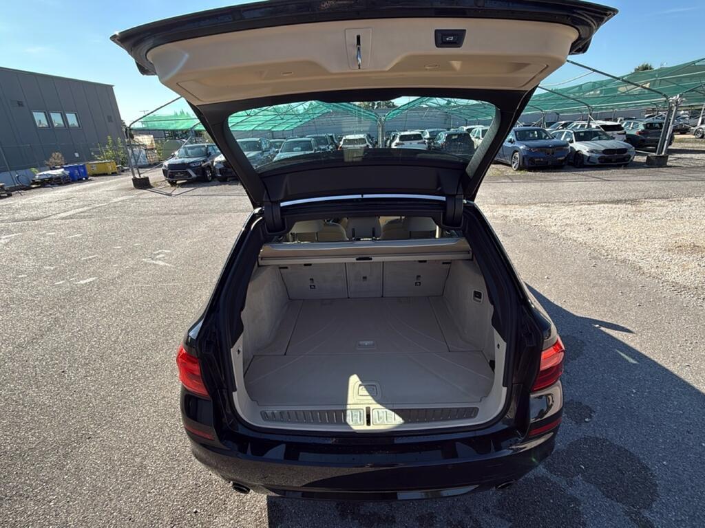 BMW Serie 5 530d Touring xdrive Business 265cv auto