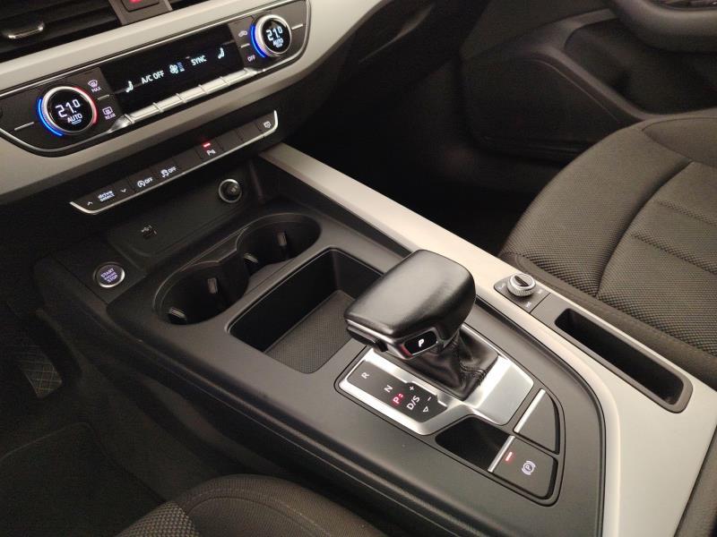 Audi A4 Avant 30 2.0 tdi mhev Business Advanced 136cv s-tronic