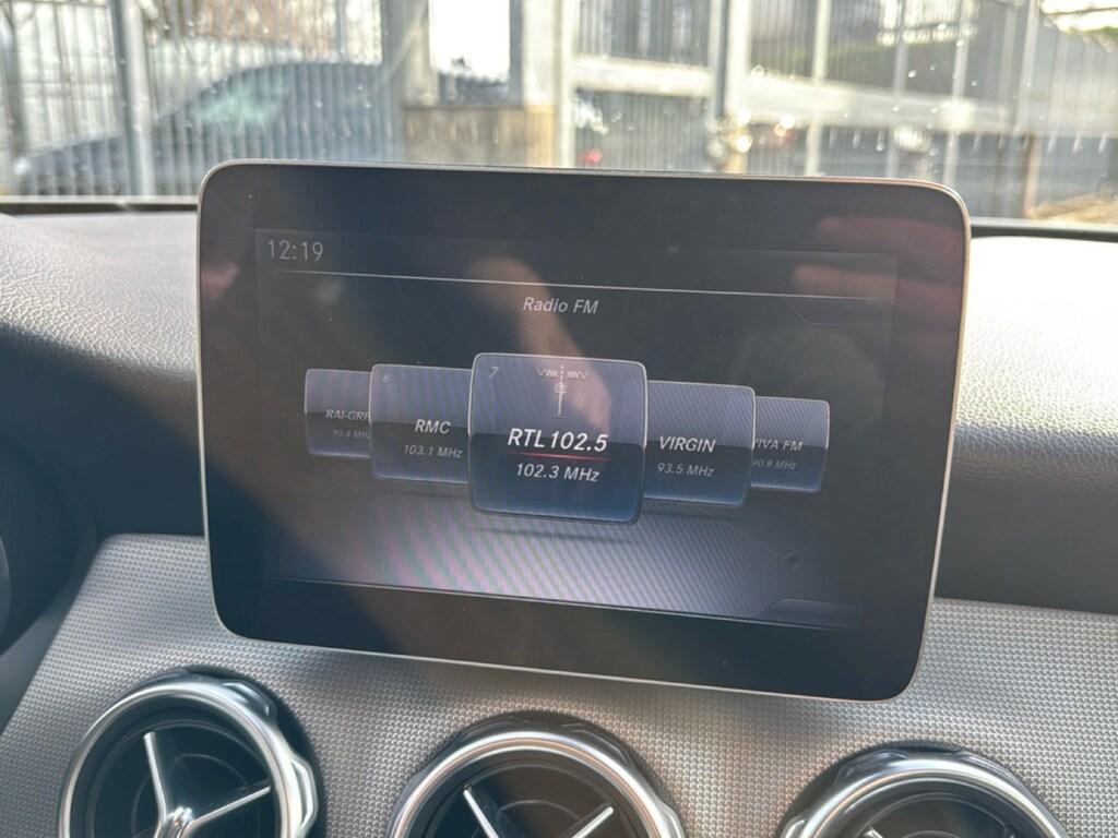 Mercedes GLA 200 d Sport auto