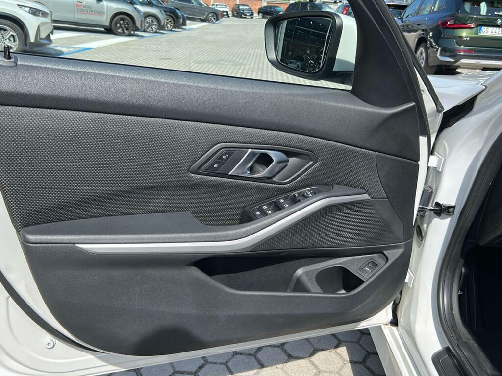 BMW Serie 3 320d Touring xdrive Business Advantage auto