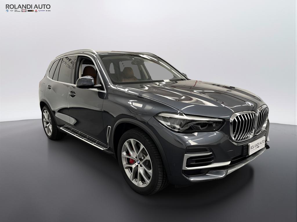 BMW X5 xdrive40d mhev 48V xLine auto