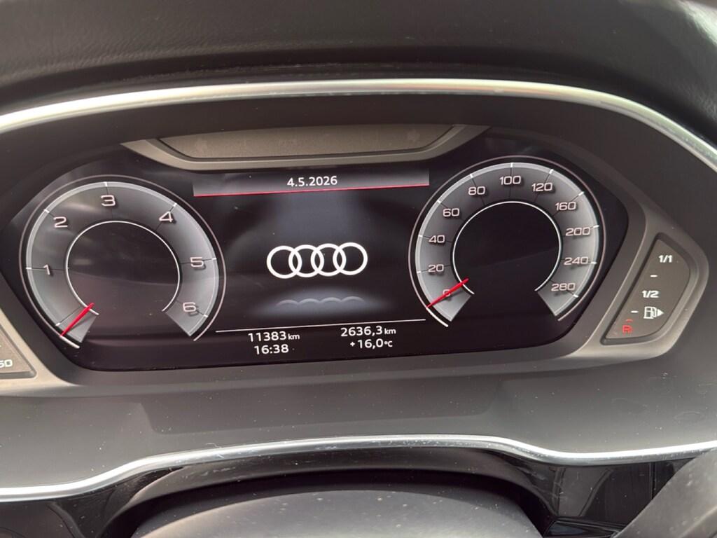 Audi Q3 Sportback 40 2.0 tdi Identity Black quattro 193cv s-tronic