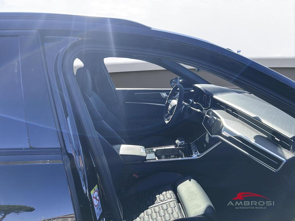 Audi RS6 Avant 4.0 mhev performance quattro tiptronic