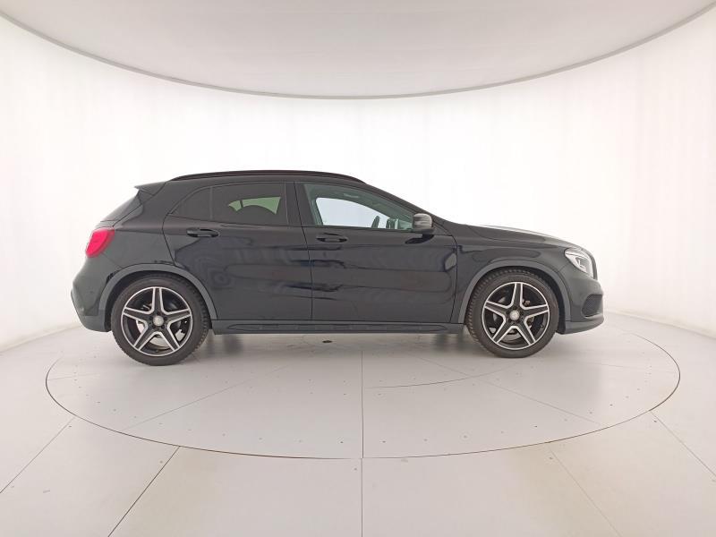 Mercedes GLA 200 d (cdi) Premium 4matic auto