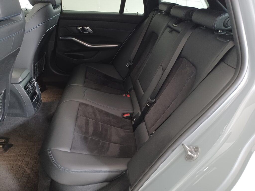 BMW Serie 3 320d Touring mhev 48V xdrive auto
