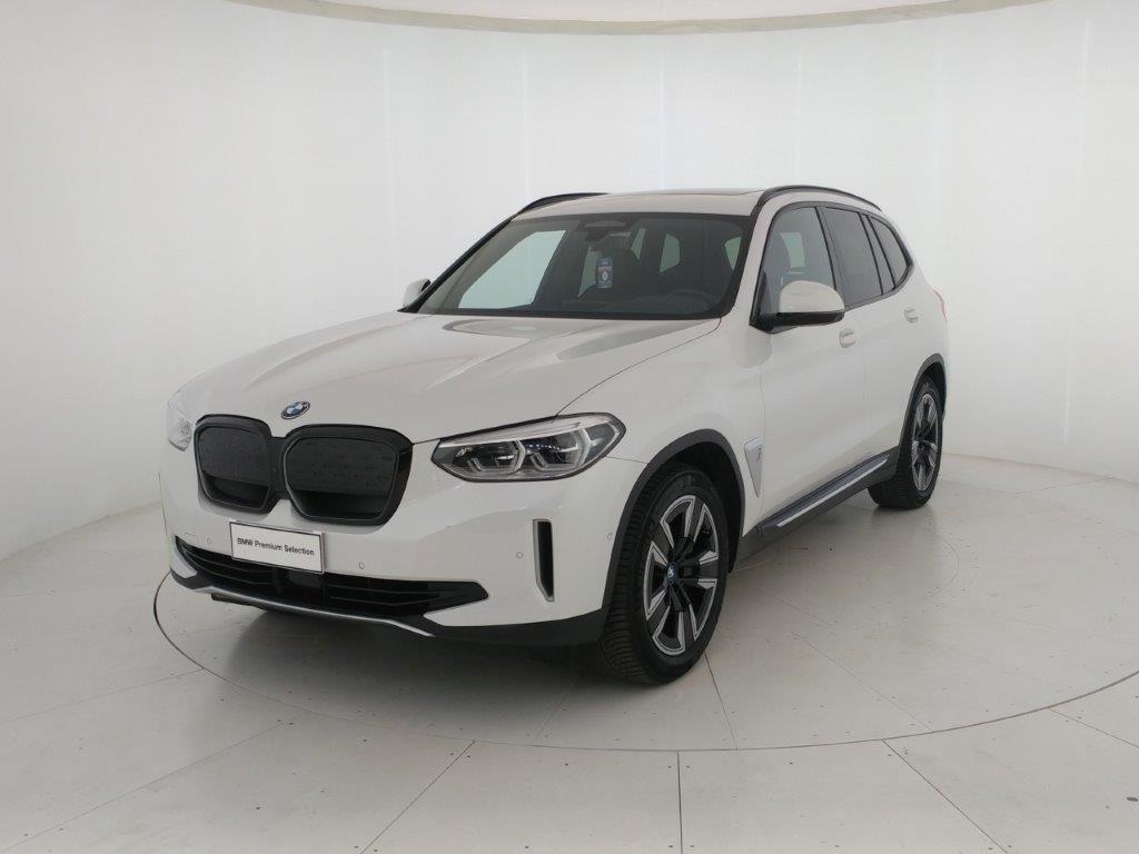 BMW iX3 bev Impressive