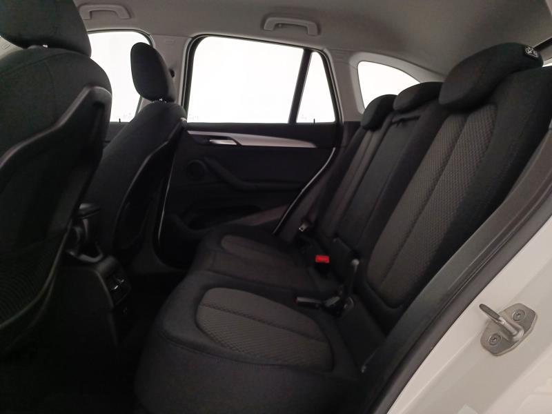 BMW X1 sdrive18i Advantage 136cv