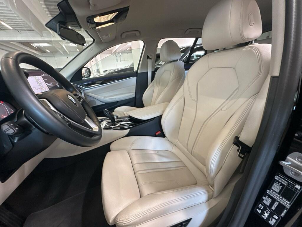 BMW Serie 5 530d Touring mhev 48V xdrive Luxury auto