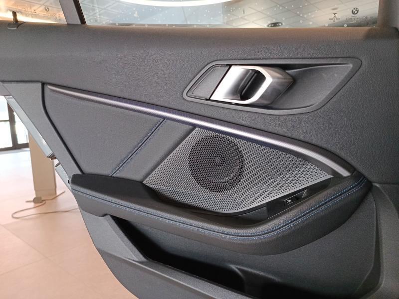 BMW Serie 1 118i Msport Exterior 136cv auto