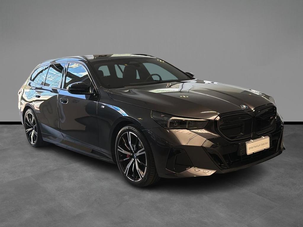 BMW i5 M i5 Touring M60 M Sport Pro
