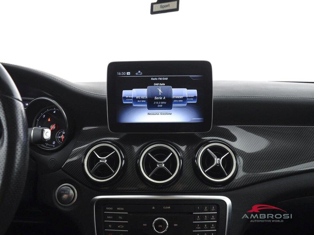 Mercedes GLA 200 d Sport auto