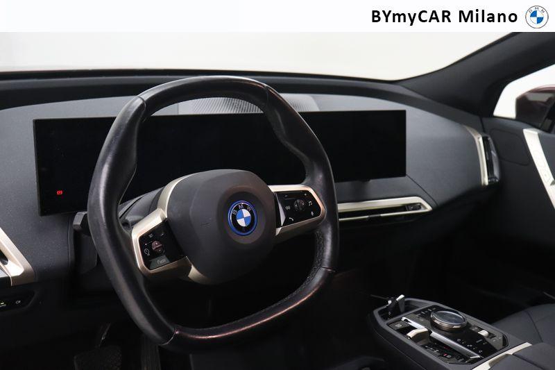 BMW iX xdrive50 pacchetto sportivo