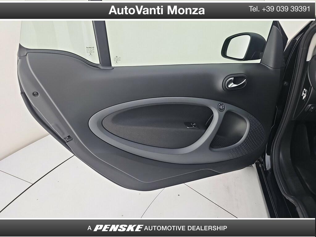 Smart fortwo eq Berlin Black Passion