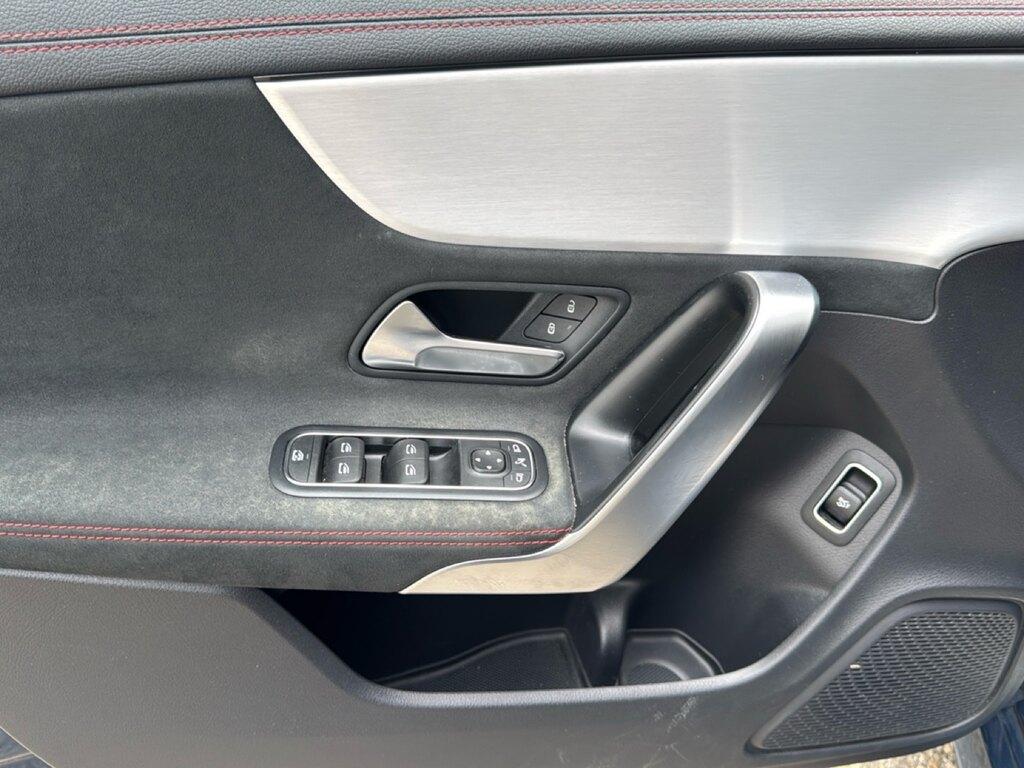 Mercedes CLA 180 Premium auto