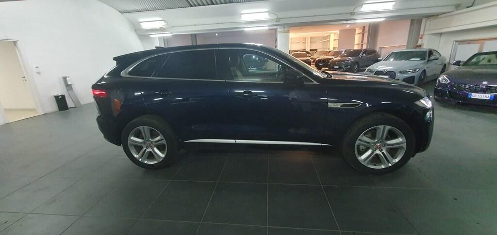 Jaguar F-Pace 2.0 D204 R-Dynamic Black awd auto