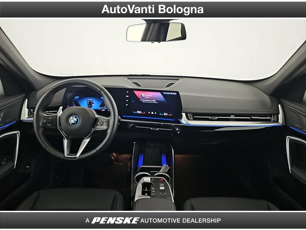 BMW iX1 edrive 20 X-Line