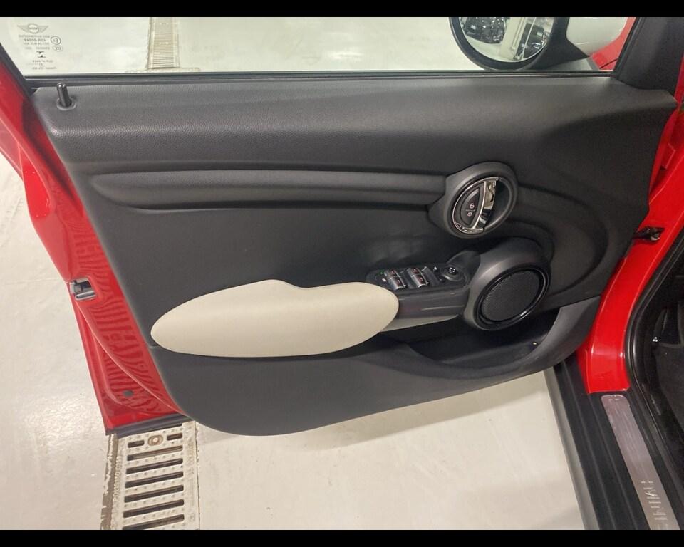Mini Cooper 1.5 TwinPower Turbo Cooper Business DCT
