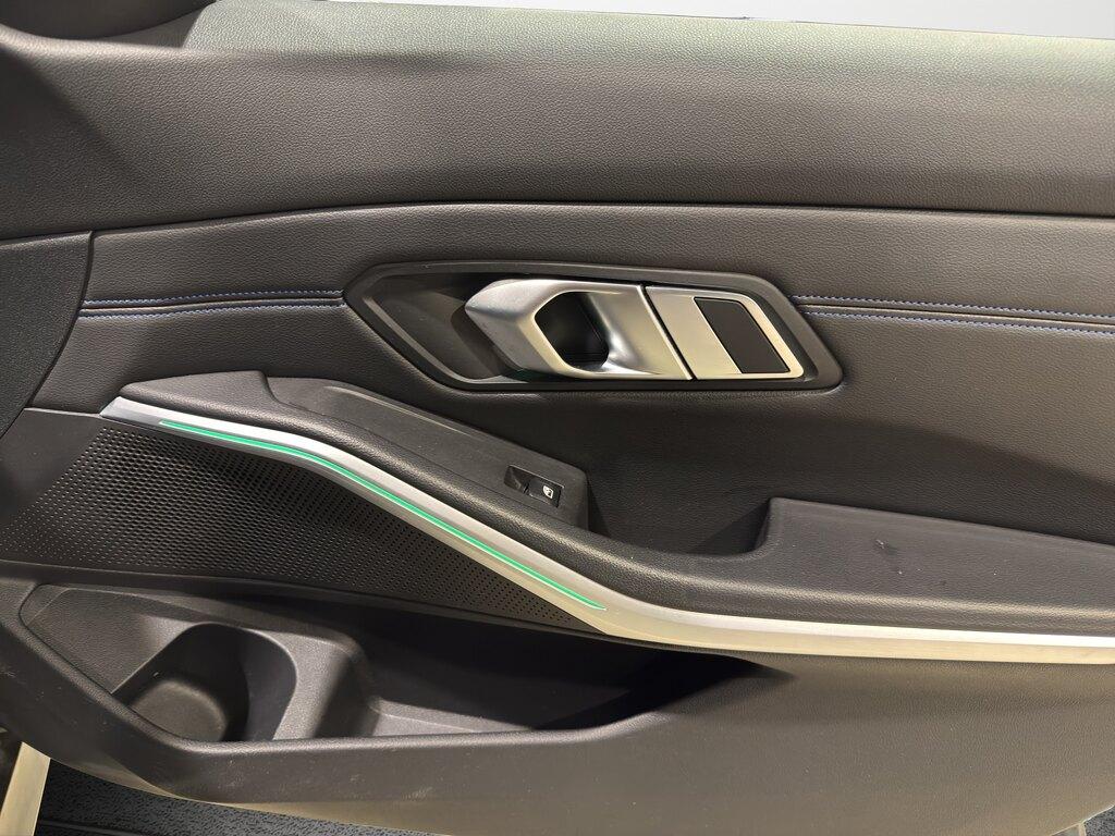 BMW Serie 3 320d Touring mhev 48V Msport auto