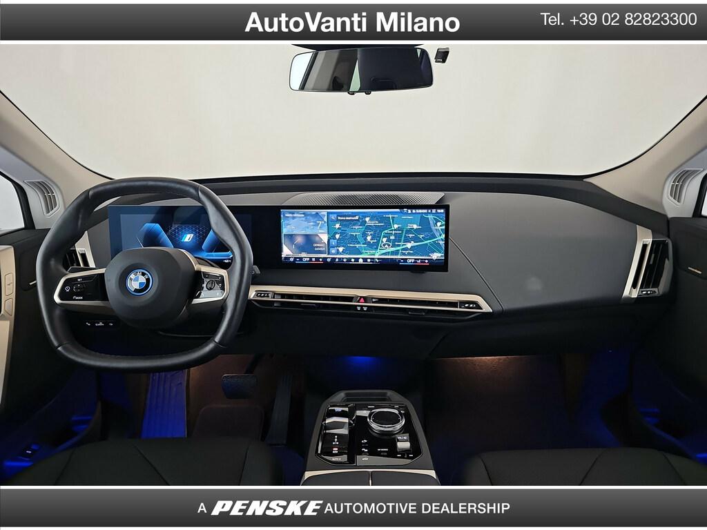 BMW iX xdrive40 pacchetto sportivo
