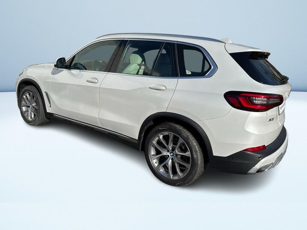 BMW X5 xdrive40d mhev 48V xLine auto