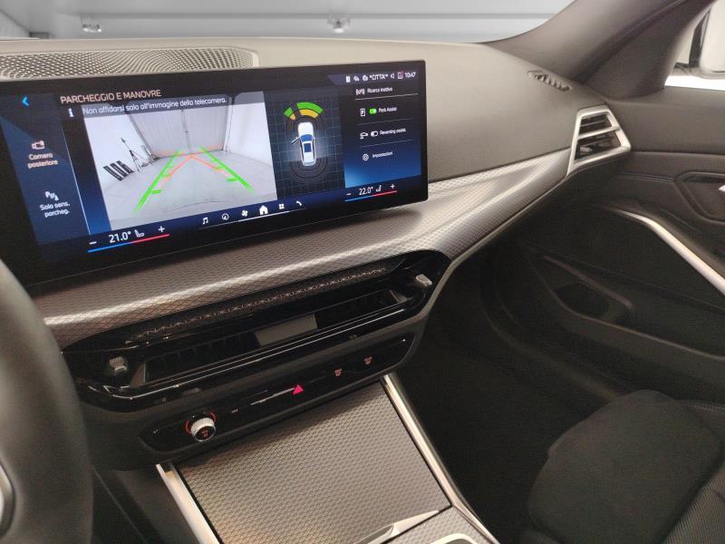 BMW Serie 3 320d Touring mhev 48V xdrive auto