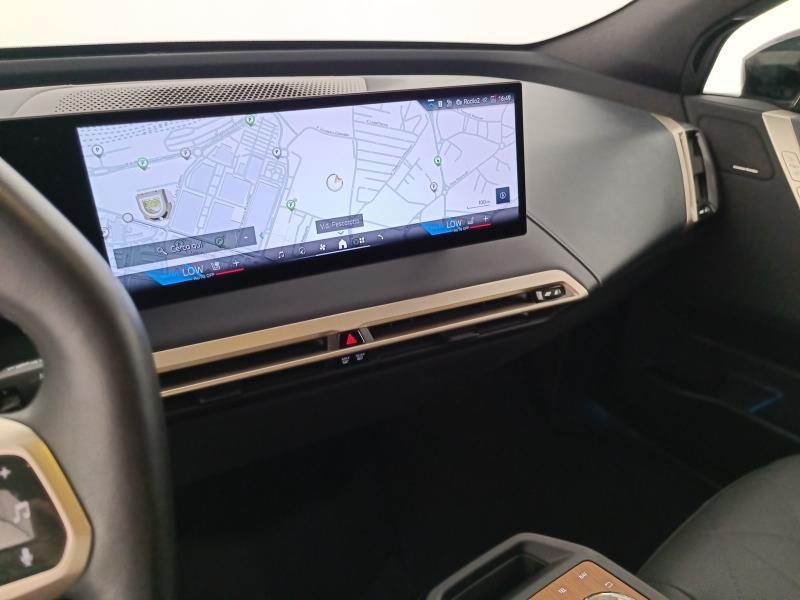 BMW iX xdrive50 pacchetto sportivo