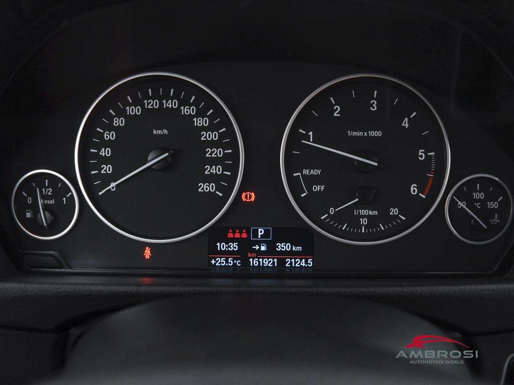 BMW Serie 3 318d Touring Business auto